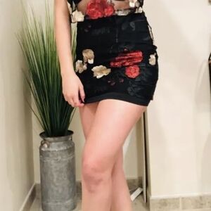 Zaful Floral Embroidered Mesh Lined Skirt NWOT